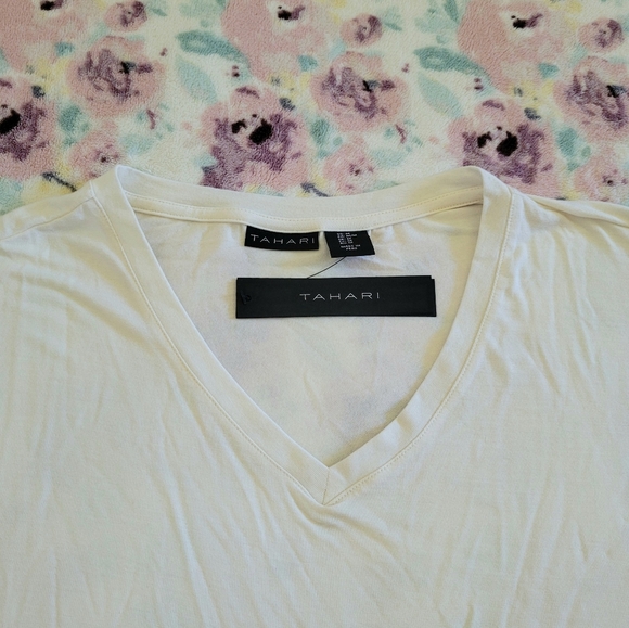 Tahari Cream Colored V-Neck Top - NWT - Picture 3 of 11